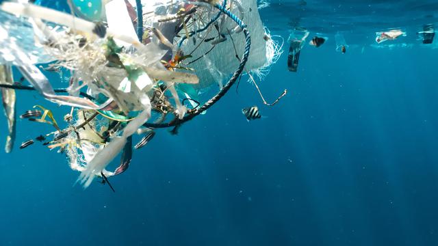 Ilustrasi polusi plastik di lautan