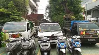 Keberadaan safe house di kawasan Pinang, Kota Tangerang diungkap Unit Reskrim Polsek Tambora, Jakarta Barat. (Liputan6.com/Ady Anugrahadi)