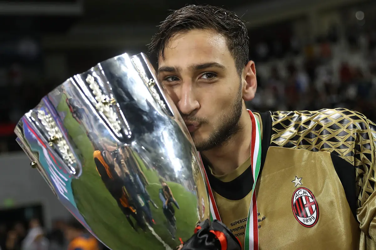 Donnarumma Bersedia Bertahan di AC Milan?