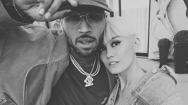 Agnez Mo dan Chris Brown