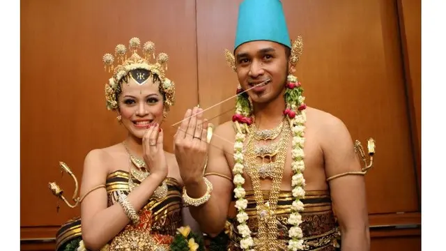 Giring Ganesha dan Cynthia Riza