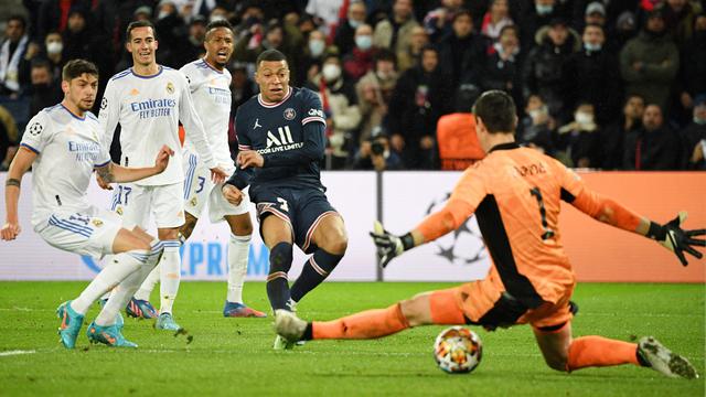 Foto: Kylian Mbappe Jadi Pahlawan, PSG Tekuk Real Madrid di Liga Champions