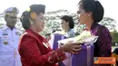 Citizen6, Jakarta: Istri Panglima TNI Laksamana TNI Agus Suhartono, S.E., memberikan apresiasi kepada wanita TNI, Jakarta, Kamis (21/4). (Pengirim: Badarudin Bakri Badar)
