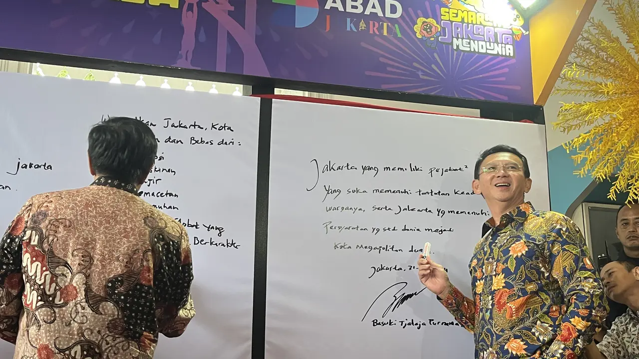 Mantan gubernur dan wakil gubernur Jakarta hadir dalam acara Bentang Harapan JAKasa di Balai Kota Jakarta, Selasa (31/12/2024).