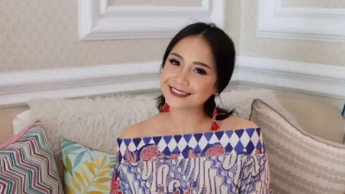 [Bintang] Nagita Slavina