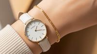 Gelang Rantai Tipis Klasik. Foto: Gemini
