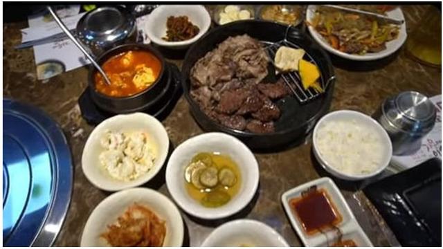 7 Potret Restoran Korea Milik Inul Daratista di Kawasan Elit, Sajikan Cita Rasa Indonesia
