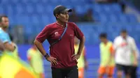Pelatih Madura United, Rakhmat Basuki. (Bagaskara Lazuardi/Bola.com)