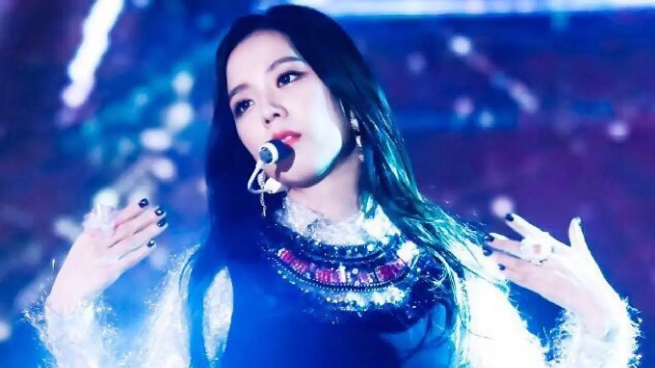 Jisoo `Blackpink`