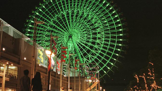 Mimpi Buruk Ketinggian: 20 Turis Terjebak 9 Jam di Bianglala Tertinggi Jepang