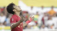 Striker Timnas Indonesia U-22, Osvaldo Haay, kecewa gagal membobol gawang Myanmar U-22 di di Stadion Rizal Memorial, Manila, Sabtu (7/12). Indonesia menang 4-2 atas Myanmar. (M Iqbal Ichsan)