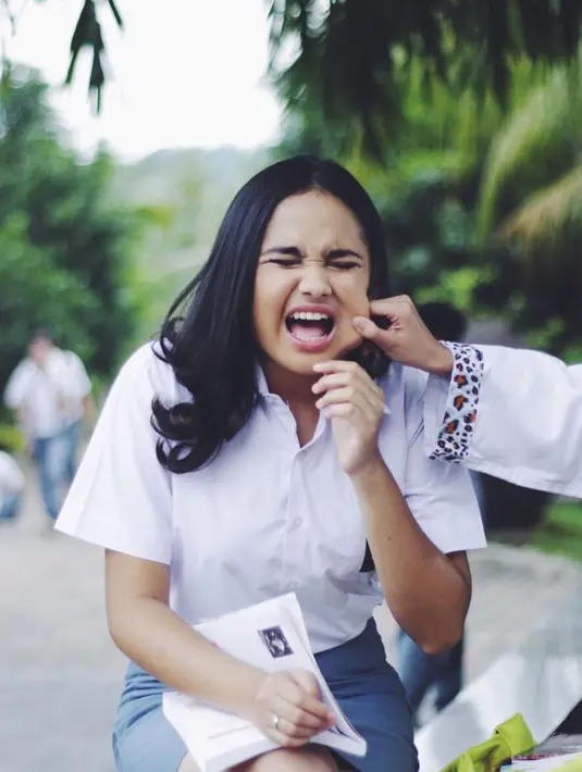 Meskipun sudah berusia 17 tahun, akan tetapi Syifa Hadju kerap disangka masih anak SMP. (Foto: instagram.com/syifahadjureal)