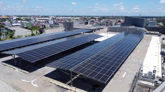 Mengurangi 685 Juta Kg Emisi Karbon dengan Solusi PLTS Atap Tanpa Investasi
