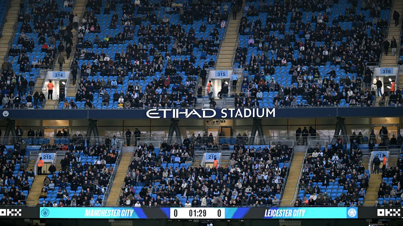 Foto: Protes Pendukung Man City Akibat Harga Tiket Mahal, Kemenangan Jack Grealish dkk di Liga Inggris Kurang Spesial