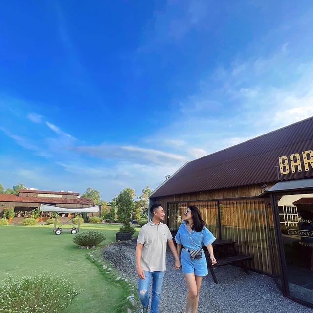 7 Potret Oline Mendeng Pemeran Susi OB yang Dikabarkan Punya Kekasih