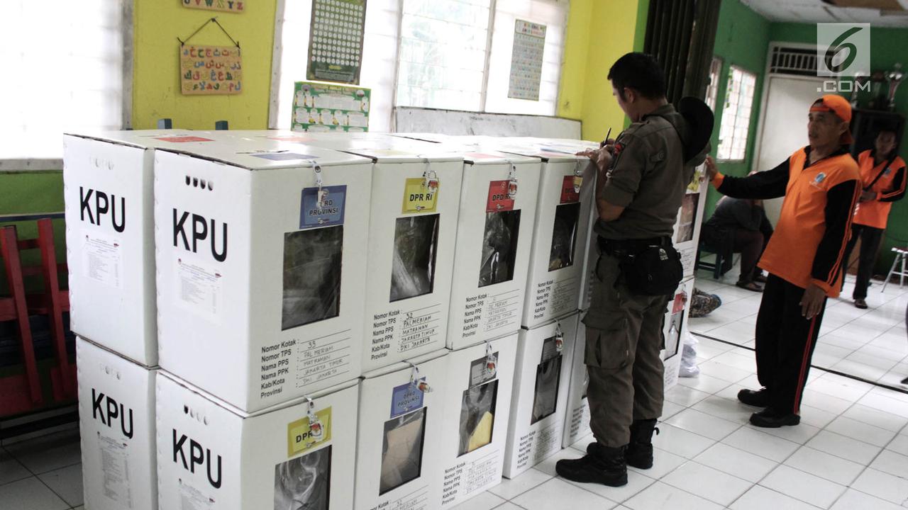 Pengiriman Logistik Pemilu 2019 ke Wilayah RW