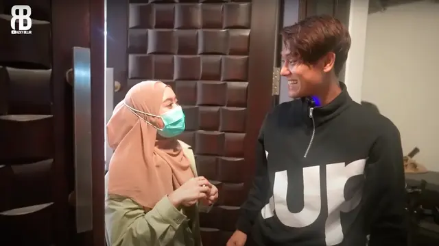 Potret Lesty Kejora dan Rizky Billar Kencan Naik Motor. (Sumber: YouTube/Rizky Billar)