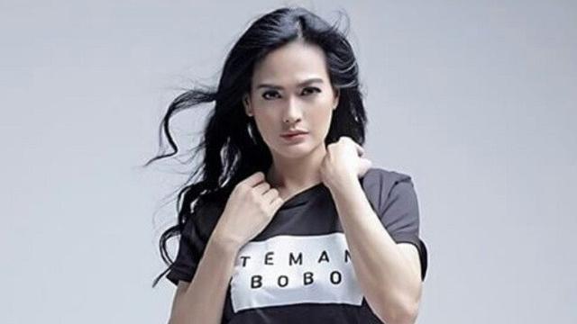 [Bintang] Menolak Tua, Wajah 18 Artis Indonesia Ini Awet Muda