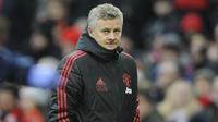 Pelatih Manchester United, Ole Gunnar Solskjær, saat melawan Reading pada laga Piala FA di Stadion Old Trafford, Sabtu (5/1). Manchester United menang 2-0 atas Reading. (AP/Rui Vieira)