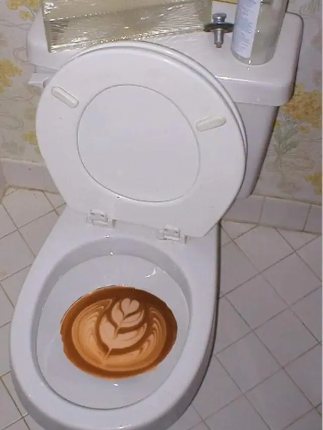 6 Kelakuan Nyeleneh saat di Kamar Mandi, Bikin Geleng Kepala