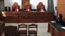Hakim Ketua Made Sutrisna menunda sidang pembacaan tuntutan perkara kecelakaan maut di Pondok Indah di PN Jaksel, Kamis (30/7/2015). Sidang ditunda karena terdakwa Christopher sakit dan akan dihadirkan pada Rabu (5/8/2015). (Liputan6.com/Helmi Afandi)