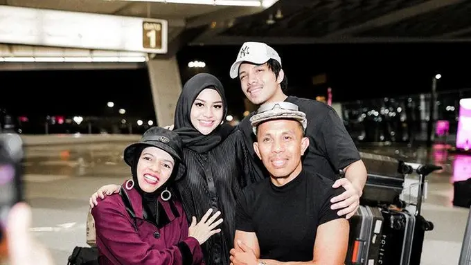 Aurel Hermansyah dan Atta Halilintar (Instagram/attahalilintar)