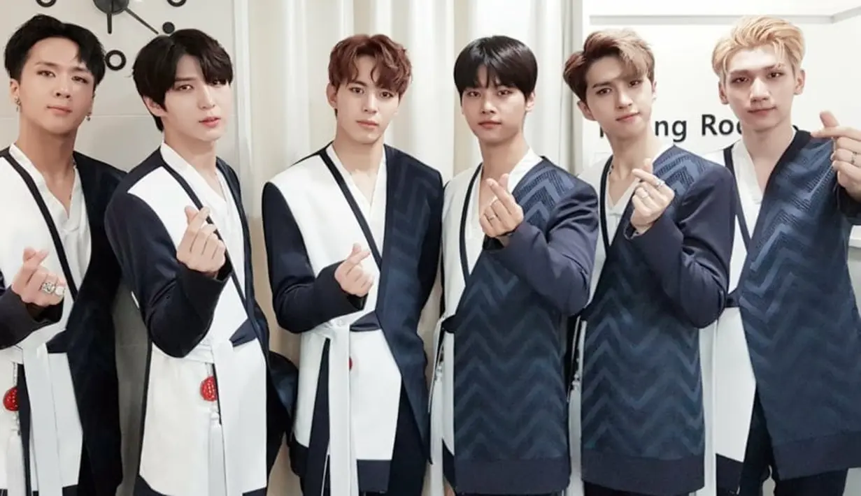 VIXX debut melalui Jellyfish Entertainment. Dilansir dari Koreaoo, member VIXX sudah mengatakan mereka masih ingin bersatu sebagai grup. (Soompi)