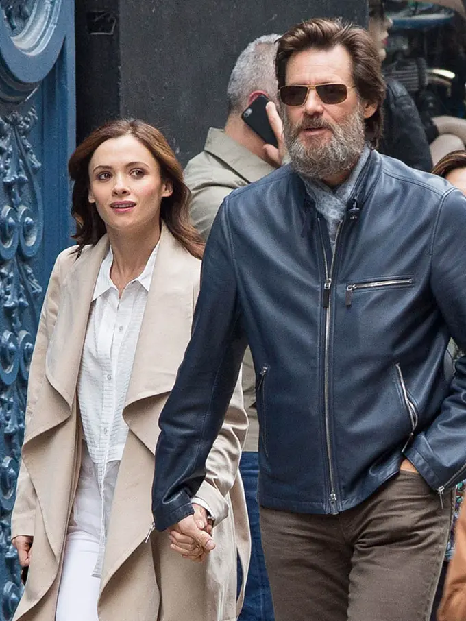 [Bintang] Jim Carrey dan Cathriona White