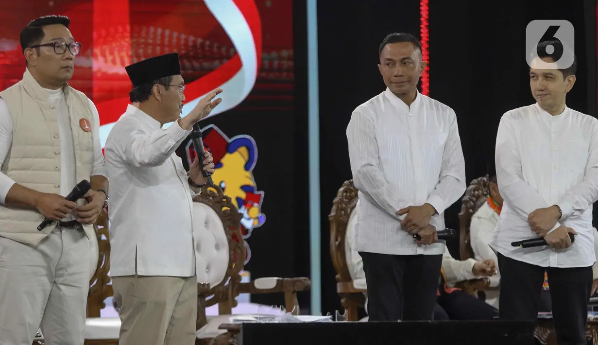 Terdapat enam segmen dalam debat perdana yang langsung diikuti tiga cagub-cawagub DKI Jakarta tersebut. (Liputan6.com/Herman Zakharia)