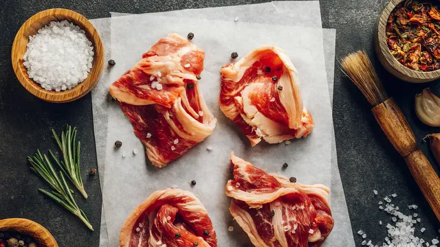 Ilustrasi Daging Sapi Slice Dimarinasi