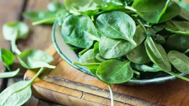 Ilustrasi Bayam (iStock)