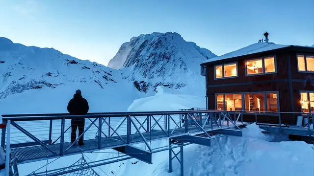 Hotel Sheldon Chalet.