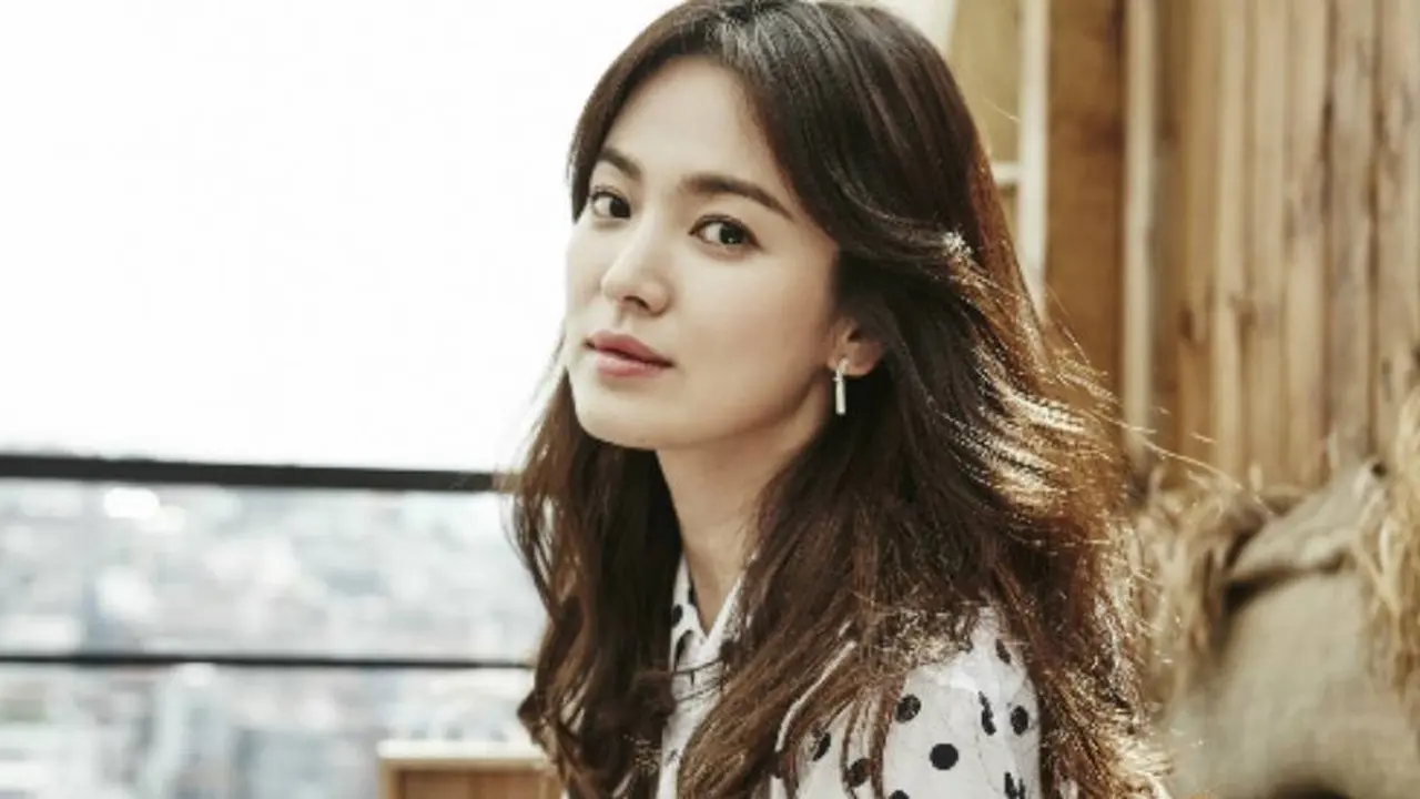 [Bintang] Selain Kecantikan Alami, Ini 8 Fakta Unik dari Song Hye Kyo