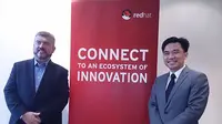 Vice President Infrastructure Group Red Hat, Tim Yeaton dan Senior Director & General Manager ASEAN Red Hat, Damien Wong