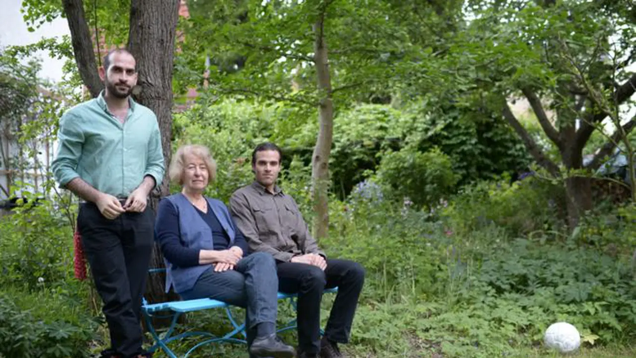  Anak Arsitek Favorit Hitler Buka Rumahnya untuk Pengungsi Suriah