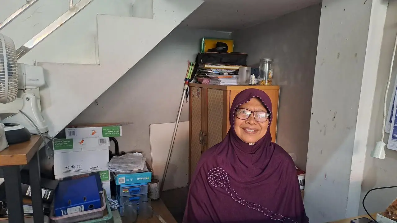 Yurin Gagarin, pemilik Bimbel Exist Gayam, Yogyakarta.