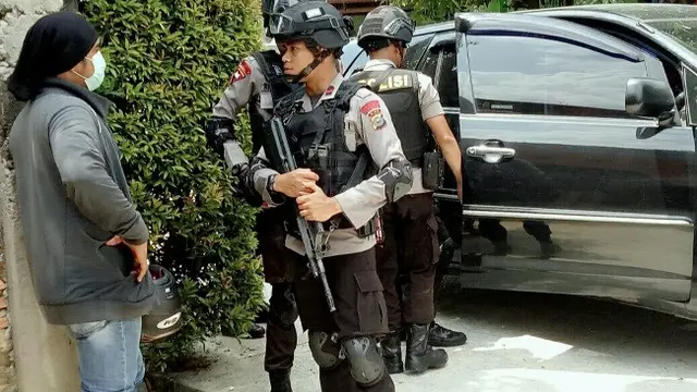 Pengkapan terduga teroris yang dilakukan Densus 88 Anti Teror beberapa waktu lalu di Kabupaten Kampar.