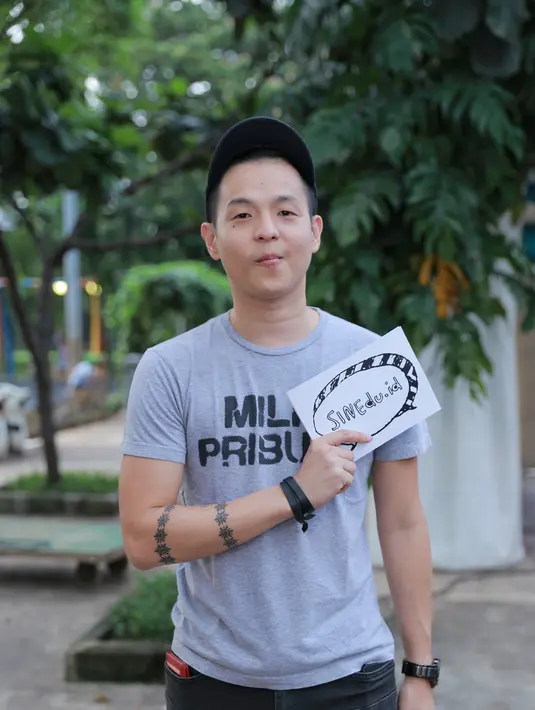 Miera menambahkan, bahwa tidak semua aktifitas suaminya bisa diikuti semua. Seperti di lokasi syuting yang tempatnya tidak jelas. (Adrian Putra/Bintang.com)