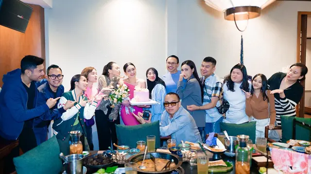 Dapat Kejutan dari Sahabat, Ini 7 Momen Ulang Tahun Celine Evangelista