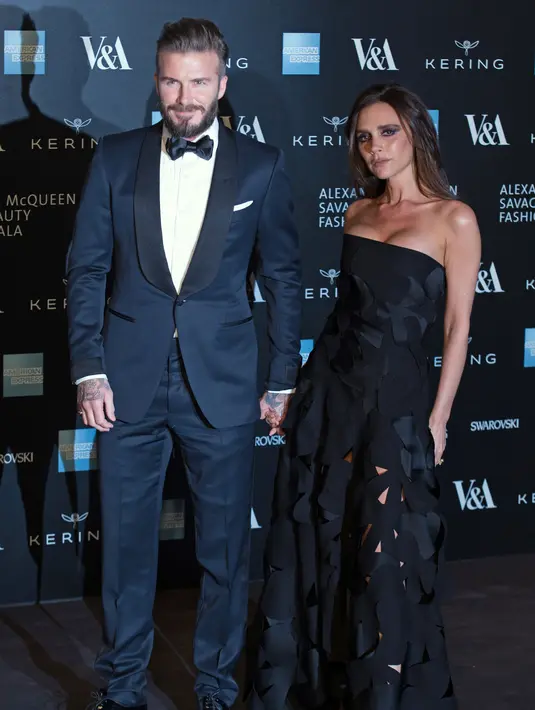 Rumor perceraian tidak menggoyahkan pasangan Beckham ini, sang istri mengatakan jika mereka saling mencintai dan peduli satu sama lain tak hanya sebagai pasangan, namun juga sebagai orangtua. (Bintang/EPA)