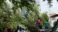 Angin Kencang di Ibu Kota hingga Pesawat Polri Hilang Kontak
