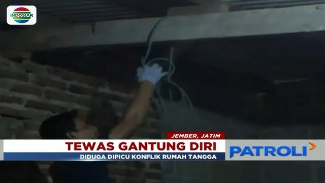 Seorang pria pengantin baru di Jember, Jawa Timur, ditemukan tewas gantung diri di dalam rumah.