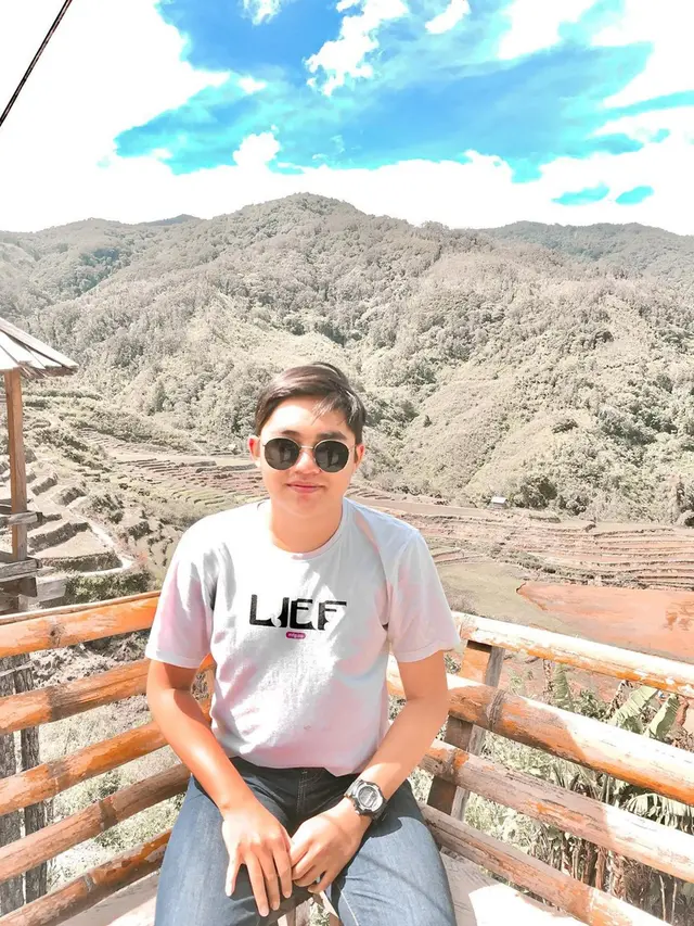 Disebut Mirip Amanda Manopo Versi Cowok, Ini 6 Potret Sabri Anto