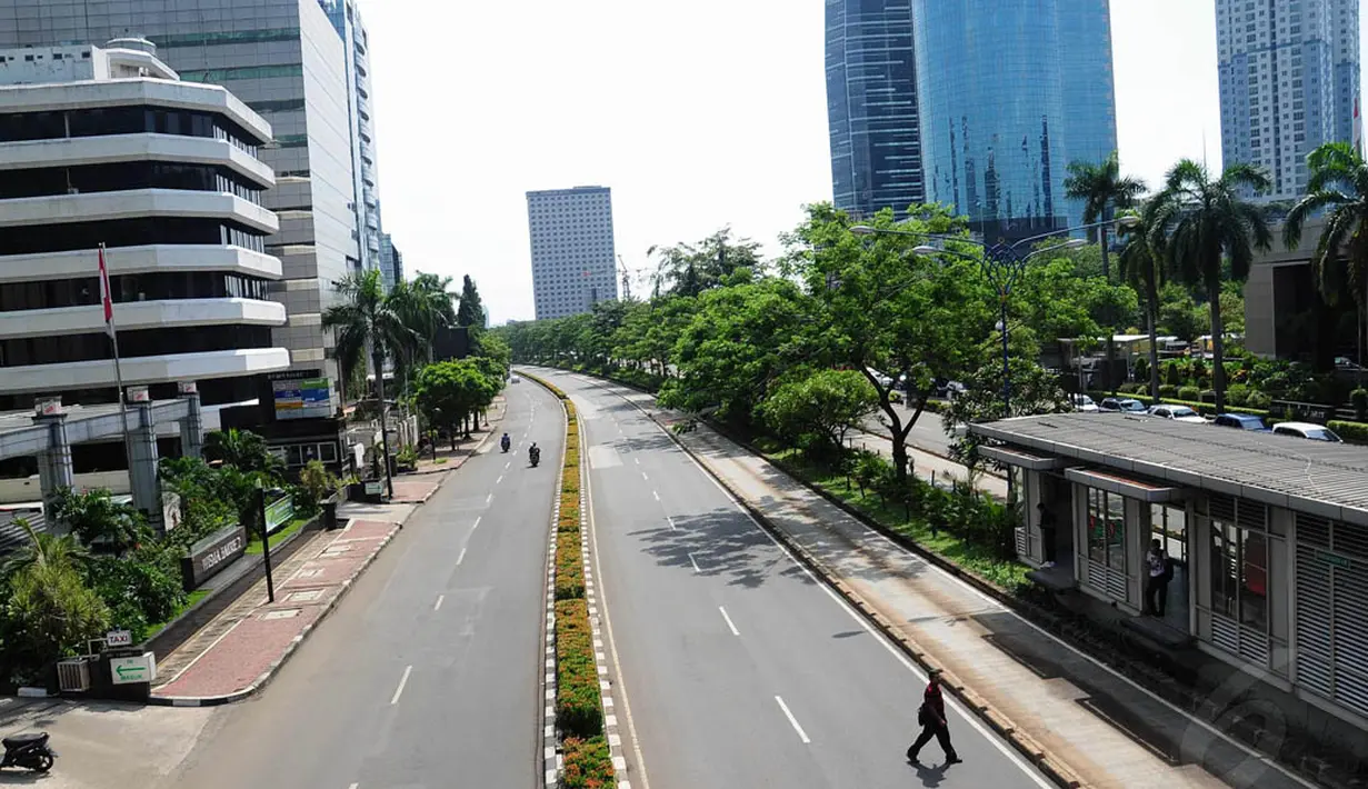 Rata-rata kendaraan yang berlalu lintas pada hari ini, memacu kecepatan hingga sangat tinggi (Liputan6.com/Faizal Fanani)