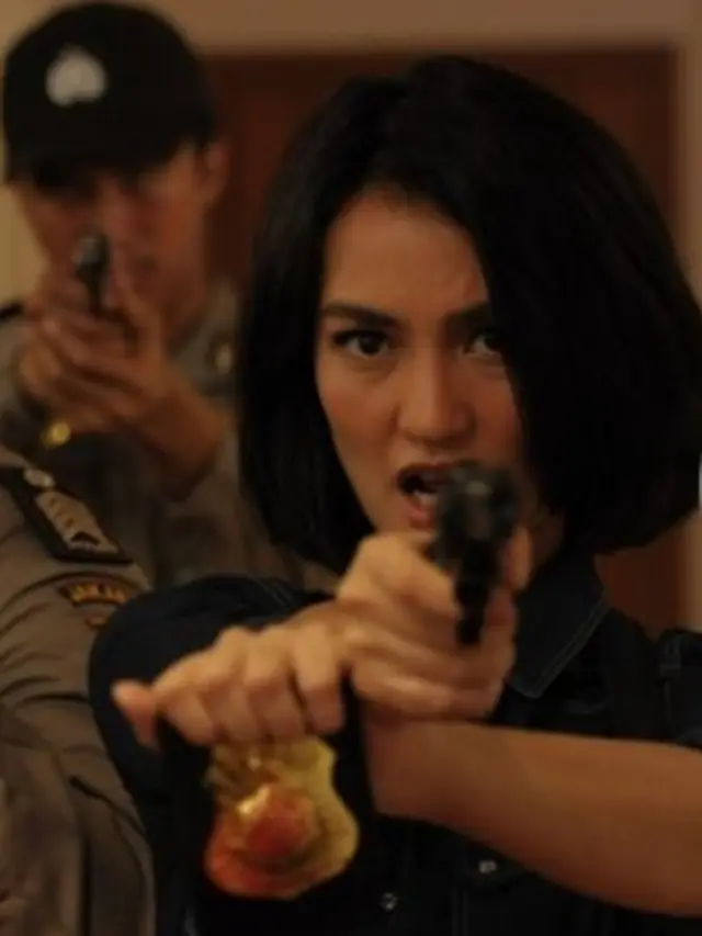 Potret 6 Artis Wanita yang Pernah Berperan Jadi Polisi, Memesona