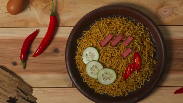 ilustrasi makanan tradisi imlek/senengmotret/shutterstock