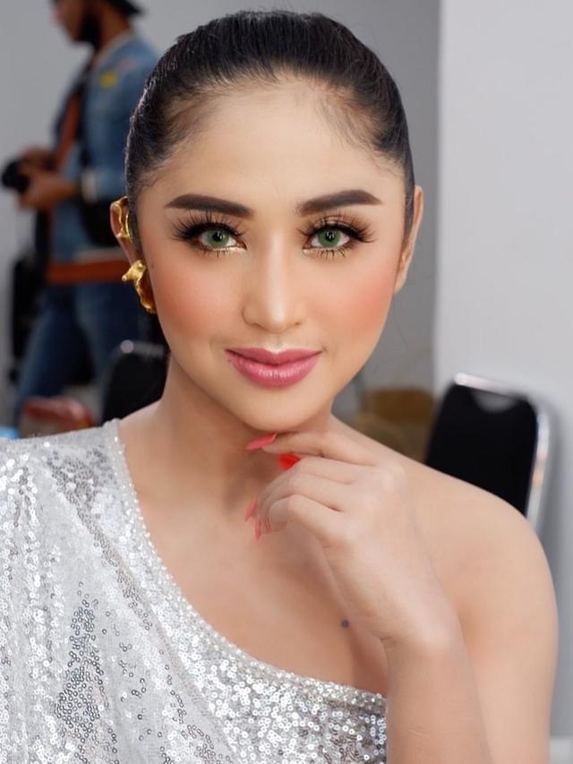 Dewi Perssik Blak Blakan Ini 3 Pemicu Konflik Rumah Tangga Dengan Angga Wijaya Showbiz Liputan6 Com