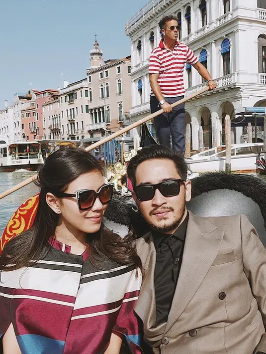 Dua tahun sudah Syahnaz dan Jeje menjalani hubungannya sebagai pasangan kekasih. Sejak saat itu juga, Syahnaz dan Jeje sering mengunggah foto kebersamaannya. Seperti halnya saat liburan bareng beberapa kali. (Instagram/syahnazs)