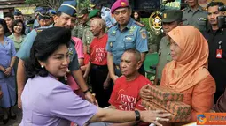 Citizen6, Bekasi: Memberikan bantuan kepada para pejuang eks Timor-Timur yang cacat permanen berupa  alat bantu (kaki dan tangan palsu) serta kursi roda.(Pengirim: Badarudin Bakri Badar)