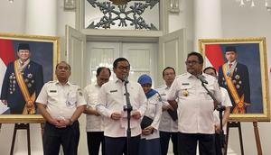 Gubernur DKI Jakarta Pramono Anung mengumumkan penetapan Upah Minimum Provinsi (UMP) tahun 2026 di Jakarta. (Liputan6.com/Winda Nelfira)